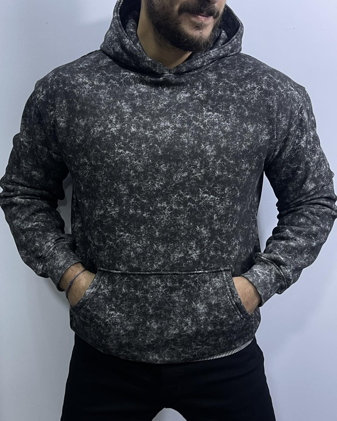 over size sweatshirt