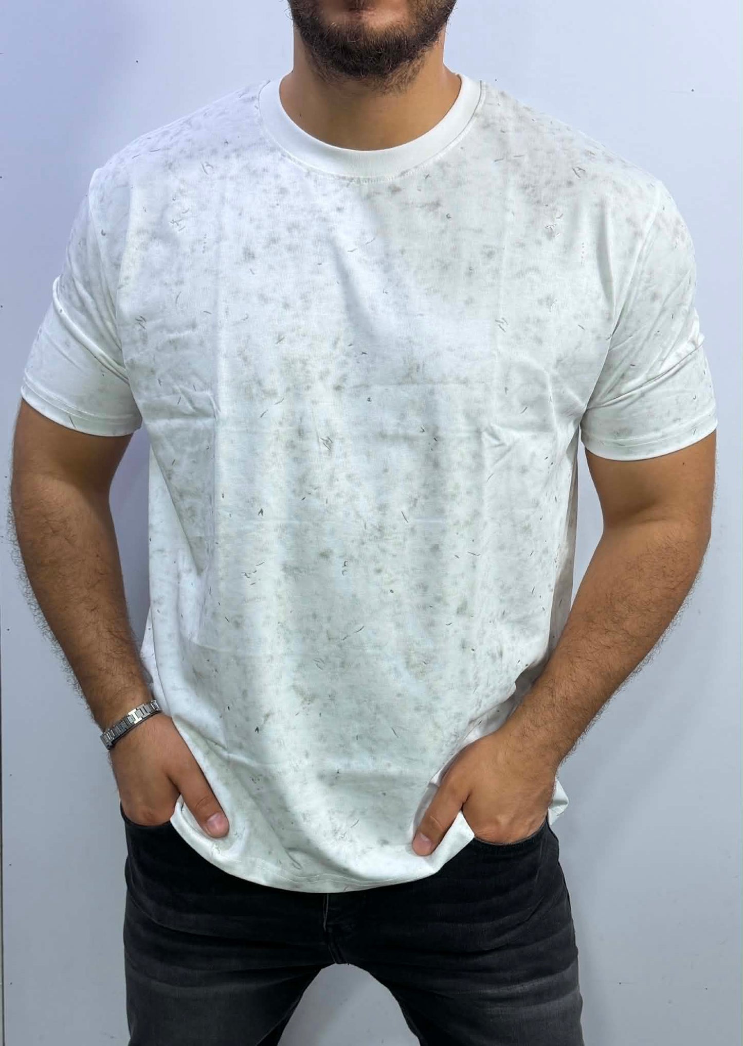 t shirt -TH